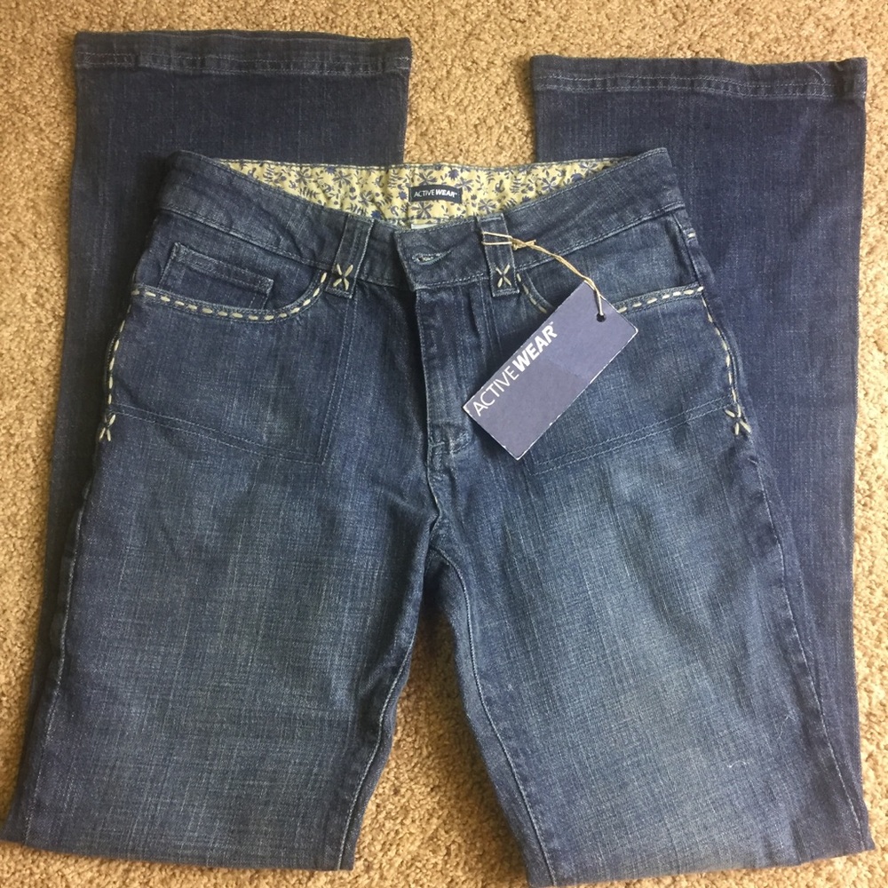 Women’s activewear jeans